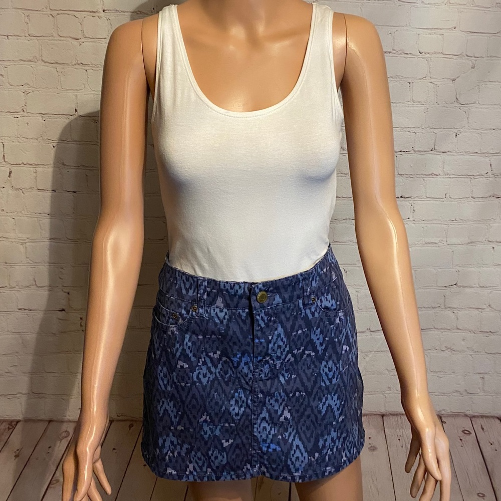 Label of Graded Goods blue patterned mini skirt size 10 boho tribal print